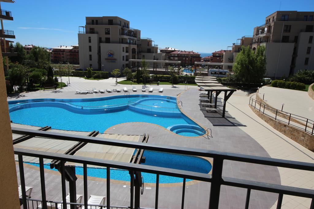 Menada Luxor Apartments สวิติ วลัส ภายนอก รูปภาพ