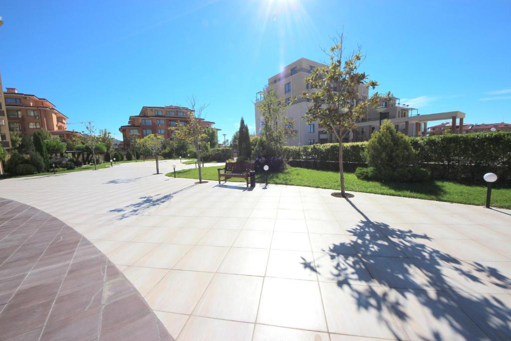 Menada Luxor Apartments สวิติ วลัส ภายนอก รูปภาพ