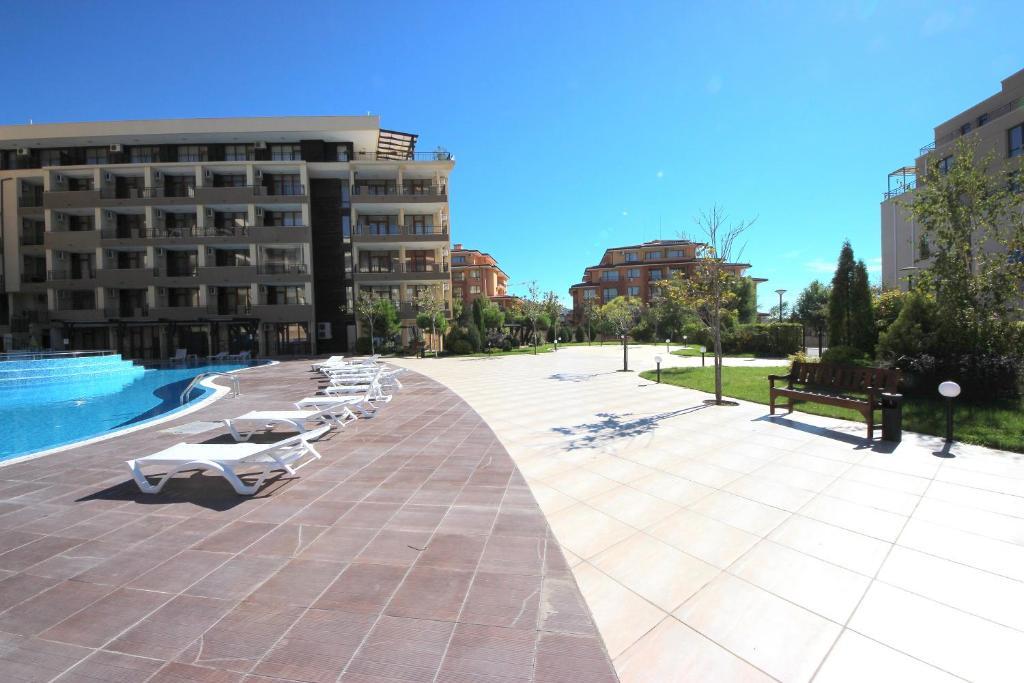 Menada Luxor Apartments สวิติ วลัส ภายนอก รูปภาพ