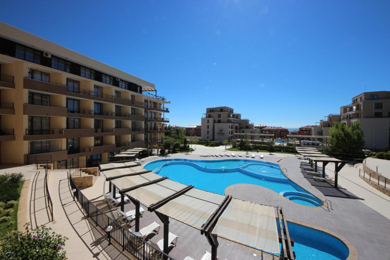 Menada Luxor Apartments สวิติ วลัส ภายนอก รูปภาพ
